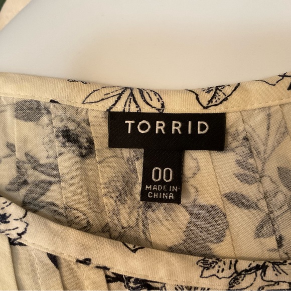 Torrid dress - Picture 4 of 4